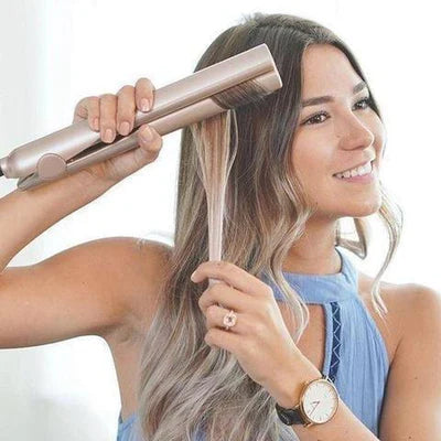 Chapinha Prancha Alisadora 220 Graus 2 Em 1 Liso e Cacheado Tecnologia Titanium Para Escovas Progressivas e Alisamentos